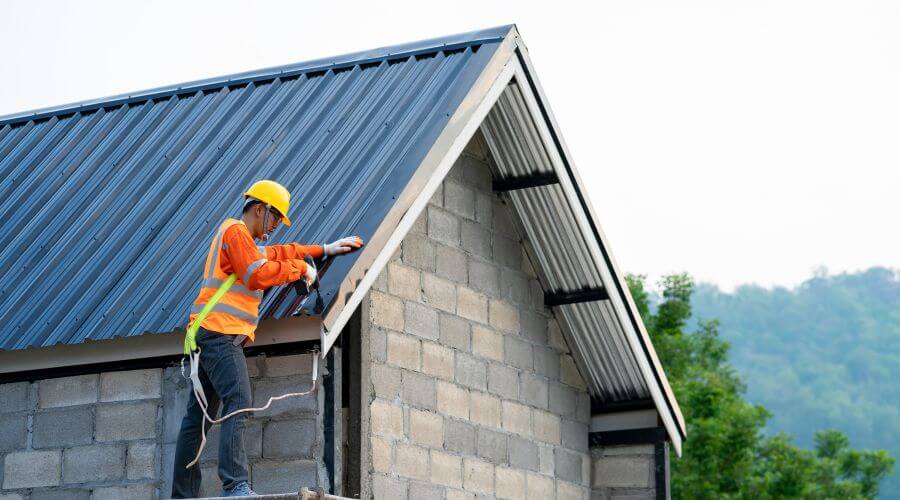 Expert Emergency Roof Repairs services in Crestwood, KY